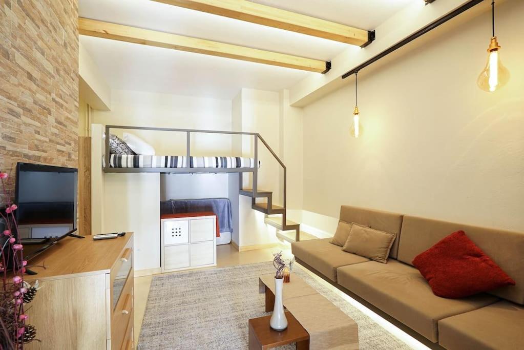 Cozy Athens Apartment / 2' From Metro Station Buitenkant foto